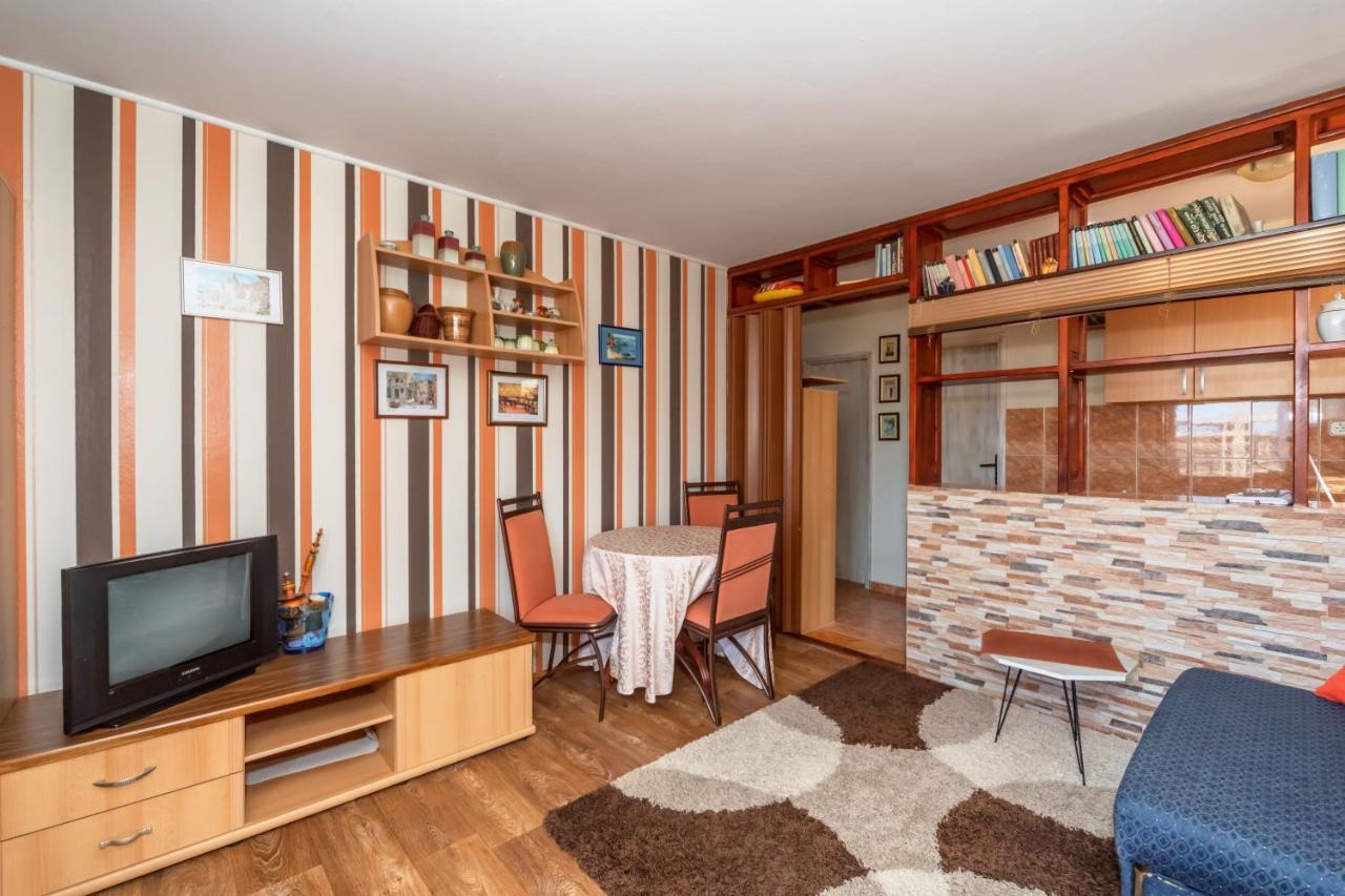 Apartments Pod Lozom With Seaview Petrovac Chambre photo